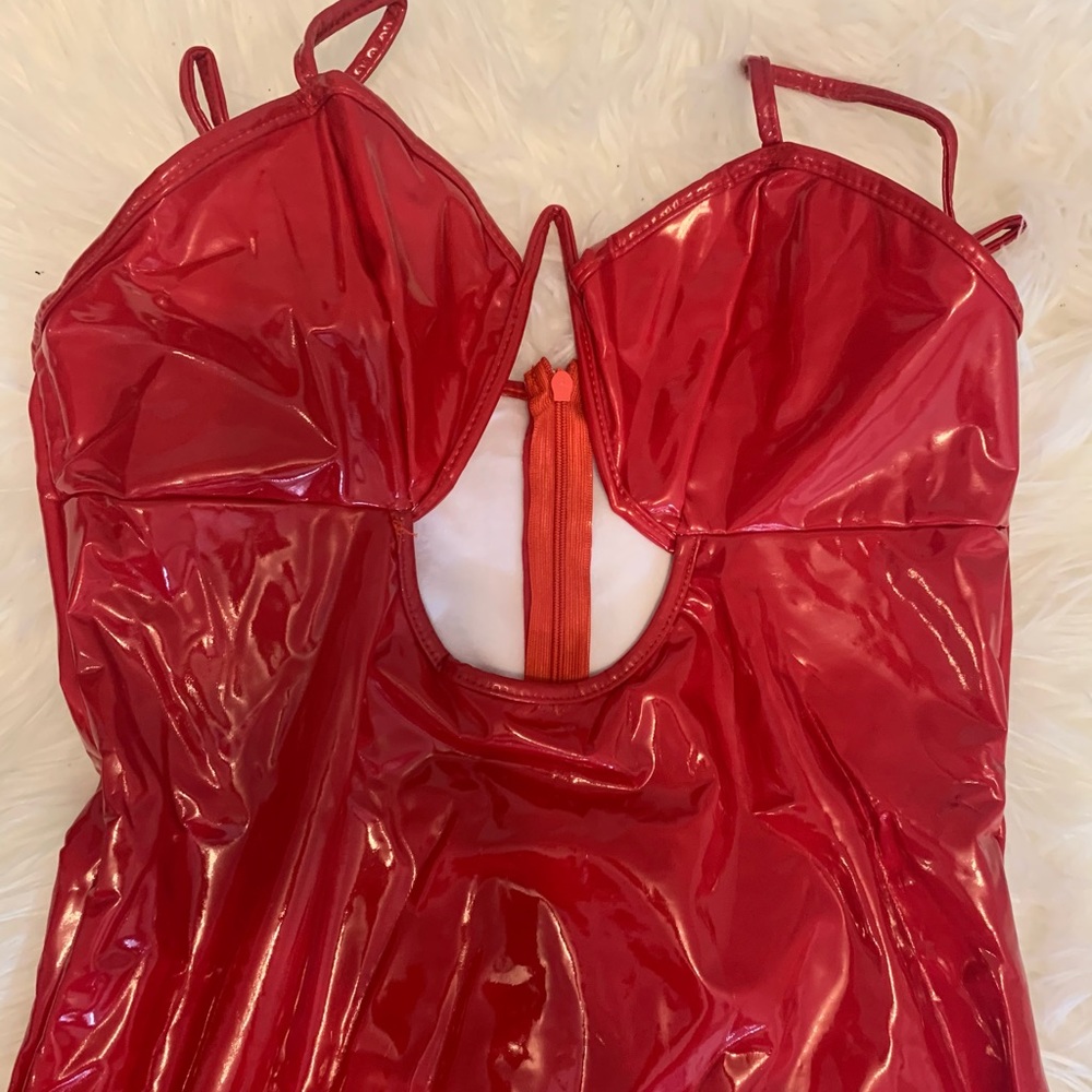 Women’s Sexy Red Mini Dress - Picture 4 of 9